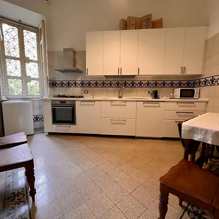 Gianicolo Hill Apartment Rom